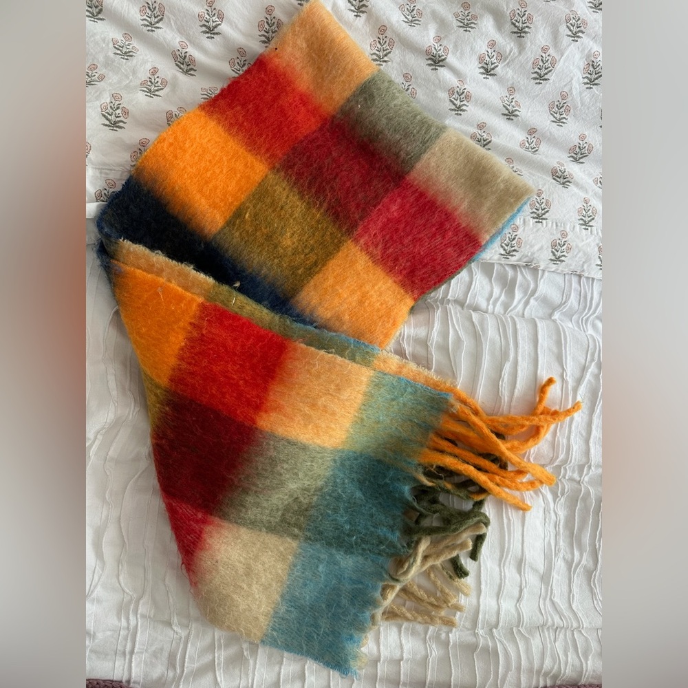 Cozy Multicolor Plaid scarf